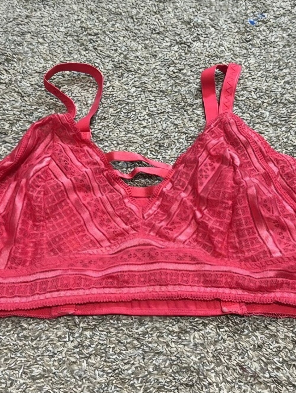 Torrid Pink Lace Wireless Bralette, very comfortable and pretty! Great condition